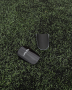 VALEN Mini Shin Pads Black 10×6 cm – mini säärisuojat